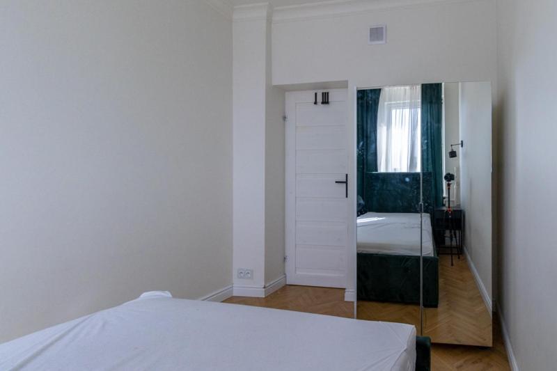 Apartament Cozy Renovated In Bielany Next To Subway